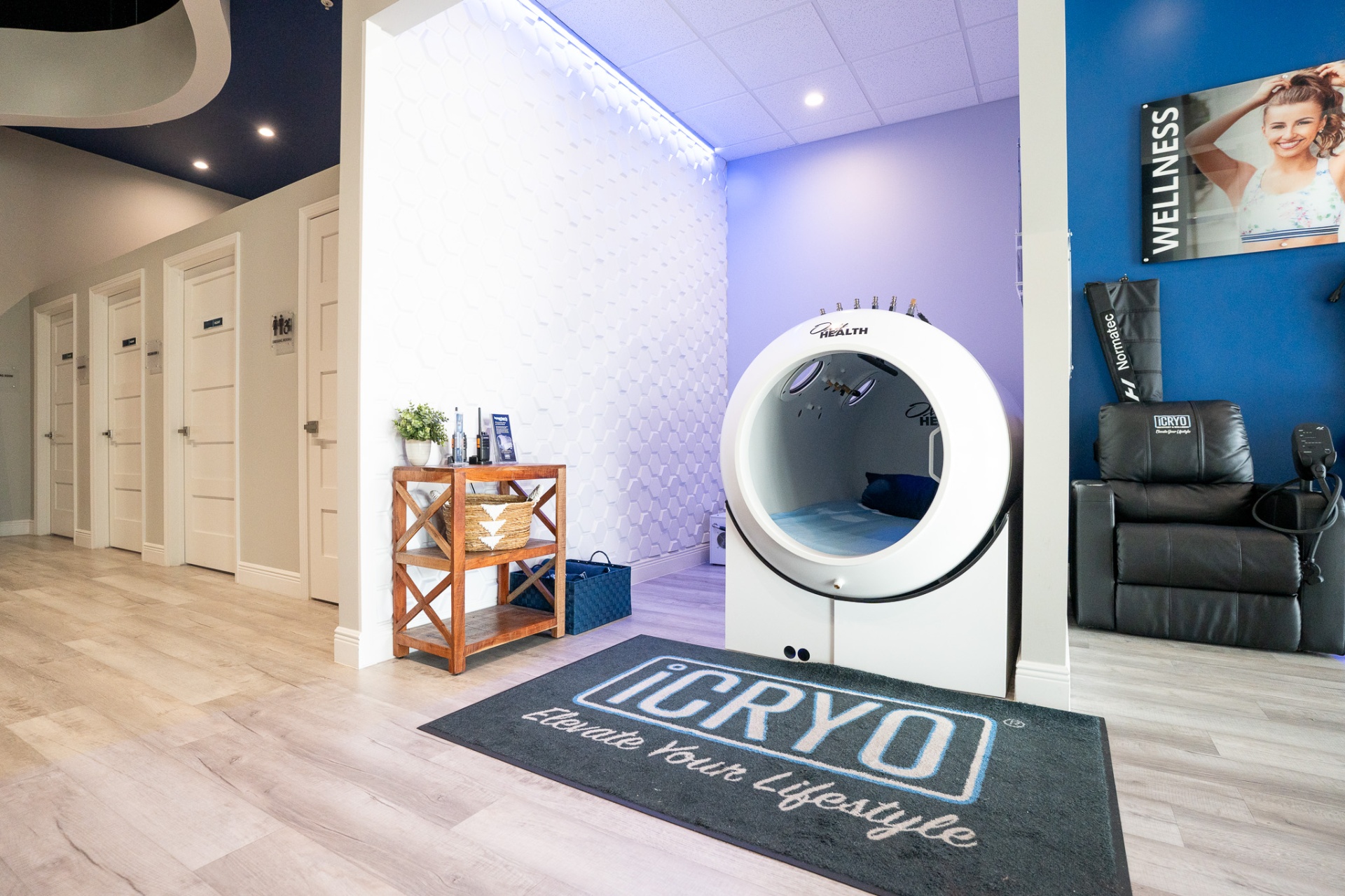 OxyHealth Fortius 420 hard-shell hyperbaric chamber inside iCRYO Okatie-Bluffton